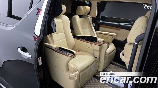 Toyota Alphard, 2016 11