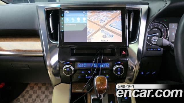 Toyota Alphard, 2016 16