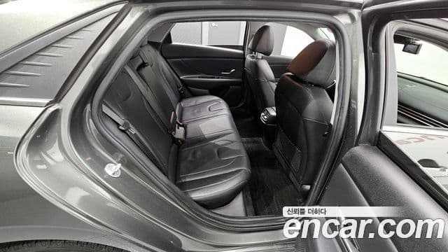 Hyundai Avante (CN7) Inspiration, 2021 12