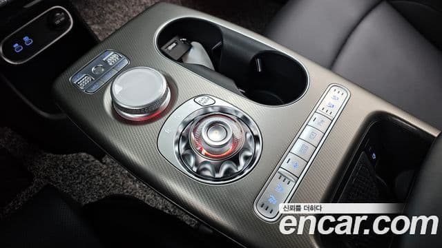 Genesis GV60 Standard, 2023 9