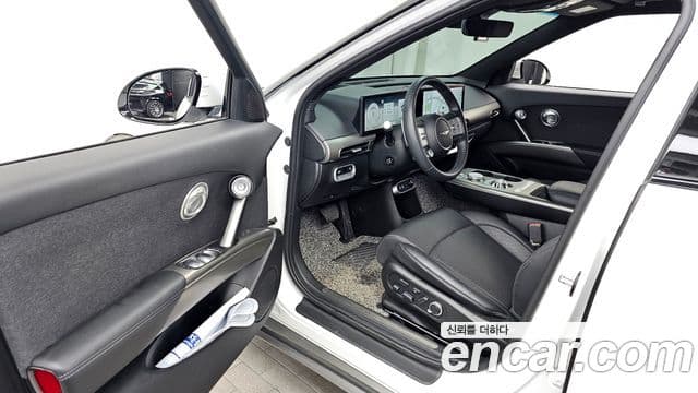 Genesis GV60 Standard, 2023 10