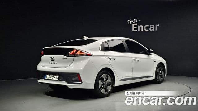 Hyundai The / новый New Ioniq гибрид Q, 2020 2