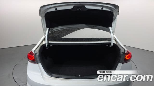 Hyundai Avante AD Special, 2016 20