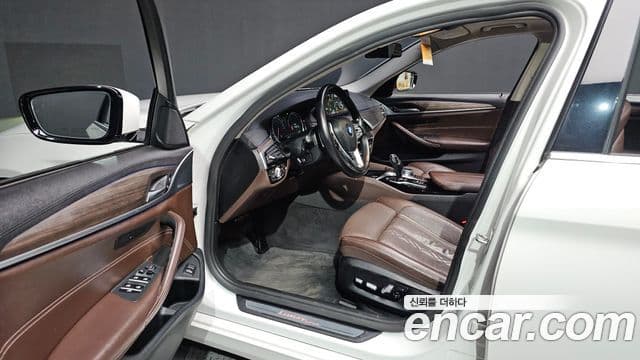 BMW 5시리즈 (G30) 520d Luxury Plus, 2018 10