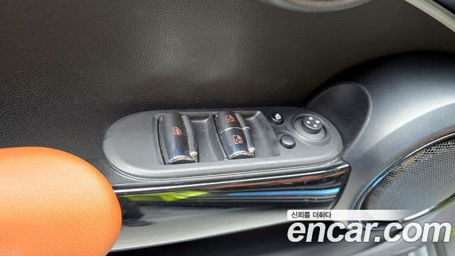 Mini Cooper S кабриолет 3세대, 2024 16