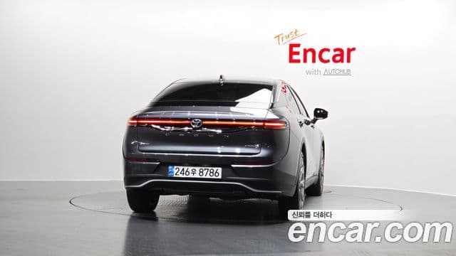 Toyota 크라운 кроссовер, 2023 4