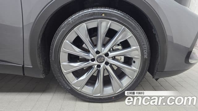 Toyota 크라운 кроссовер, 2023 все фото