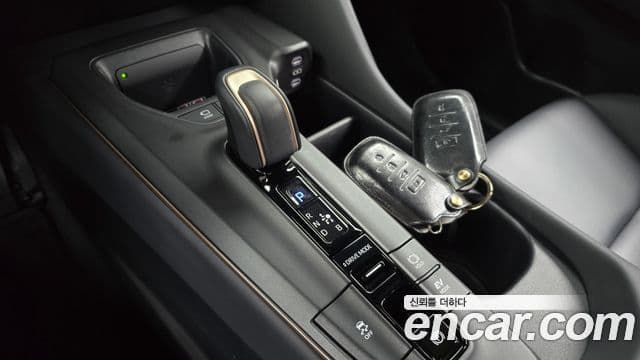 Toyota 크라운 кроссовер, 2023 9