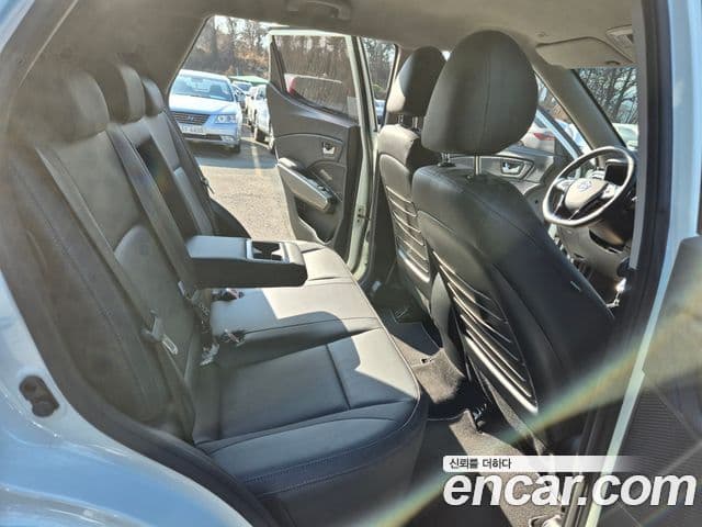 KG모빌리티(SsangYong) Berry New Tivoli V3, 2022 12