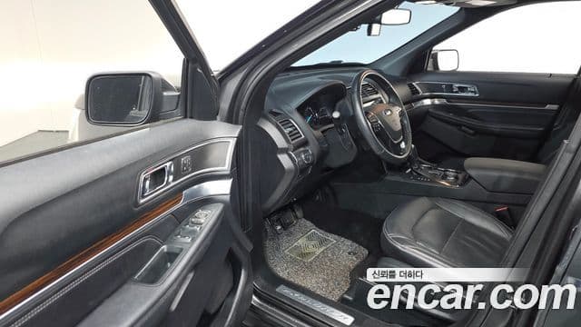 Ford Explorer 5세대, 2019 11