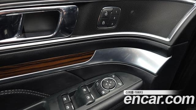 Ford Explorer 5세대, 2019 17