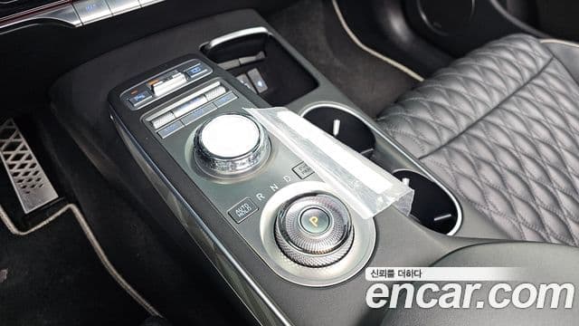 Genesis GV70, 2021 9