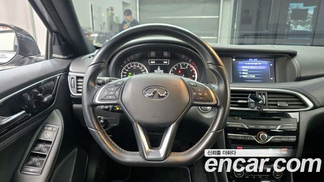 Infiniti Q30 2.0 Exclusive City чёрный, 2017 14