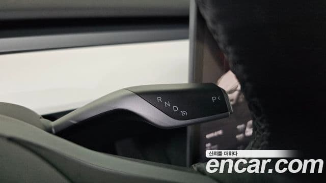 Tesla модель Y, 2024 9