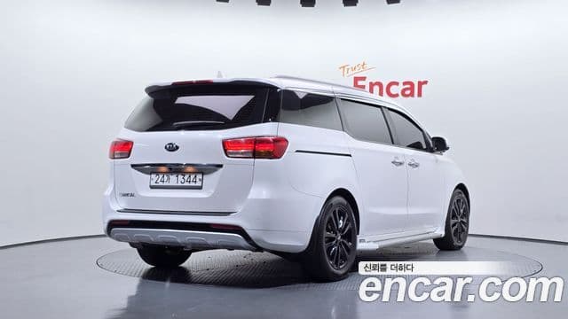 Kia All New Carnival Prestige, 2015 2