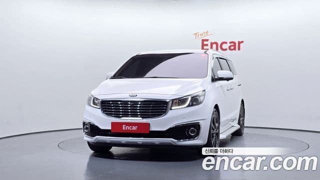 Kia All New Carnival Prestige, 2015 3