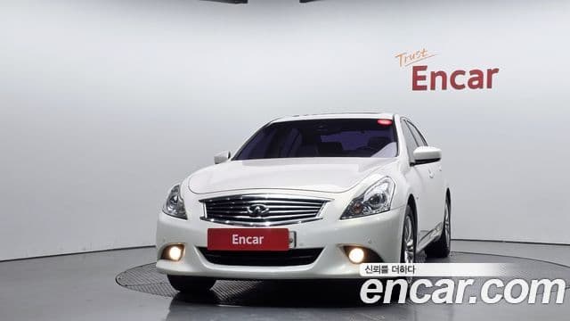 Infiniti G25 V36, 2013 3