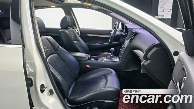 Infiniti G25 V36, 2013 11