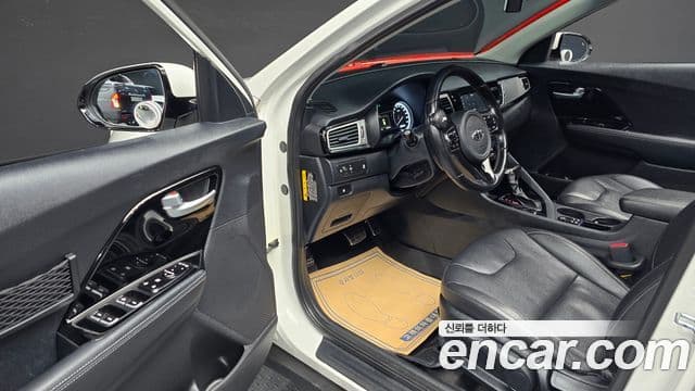 Kia Niro Prestige, 2017 11