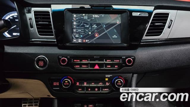 Kia Niro Prestige, 2017 15