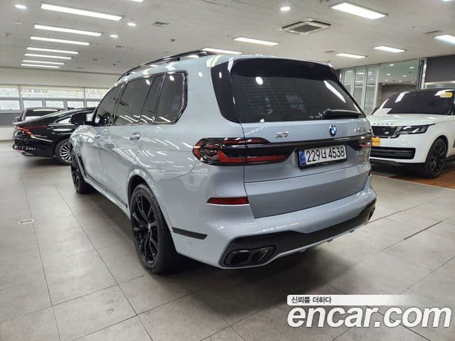 BMW X7 (G07) M60i xDrive M Sport 6인승, 2024 2