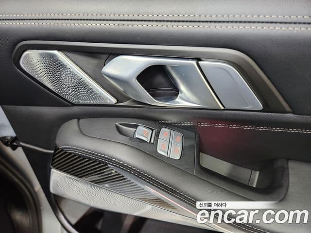 BMW X7 (G07) M60i xDrive M Sport 6인승, 2024 18
