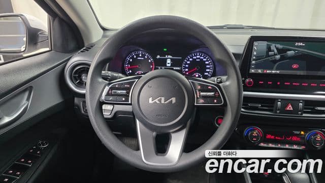 Kia The / новый New K3 2세대 Trendy, 2022 13