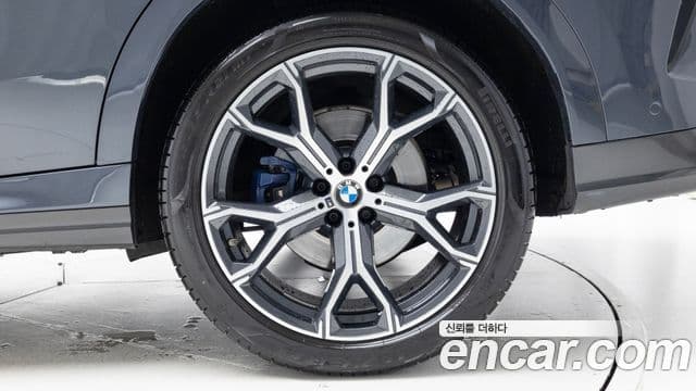 BMW X6 (G06) xDrive40i M Sport, 2022 все фото