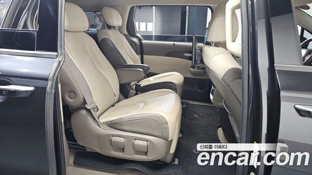 Kia Carnival 4세대 Signature, 2021 12