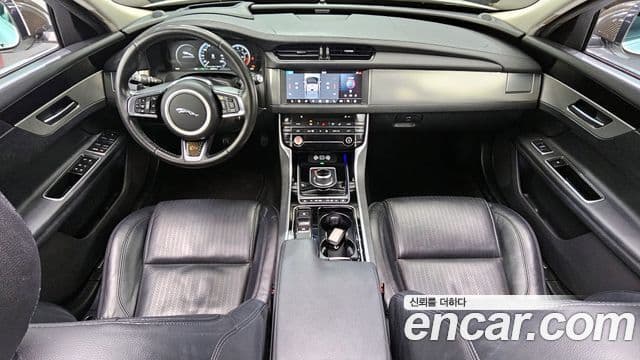 Jaguar XF (X260) Prestige, 2018 7