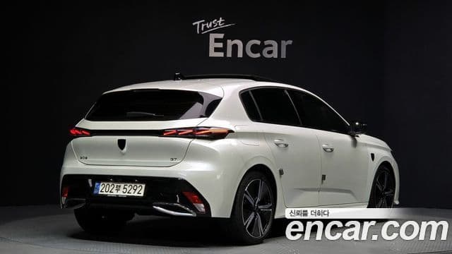 Peugeot 308 3세대 1.5 BlueHDi GT, 2022 2