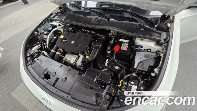 Peugeot 308 3세대 1.5 BlueHDi GT, 2022 6