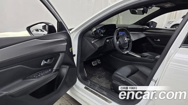 Peugeot 308 3세대 1.5 BlueHDi GT, 2022 10