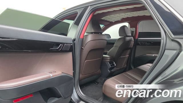 Hyundai Grandeur (GN7) Premium, 2023 17