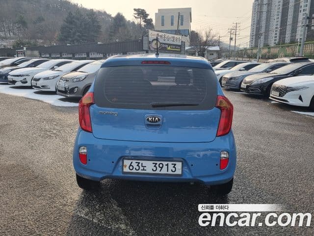Kia All New Morning Deluxe Trendy, 2014 6