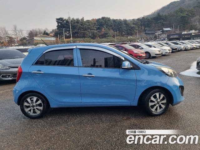 Kia All New Morning Deluxe Trendy, 2014 8