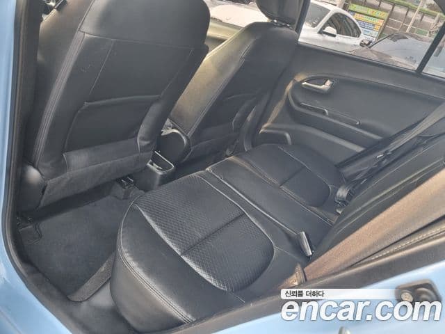 Kia All New Morning Deluxe Trendy, 2014 11