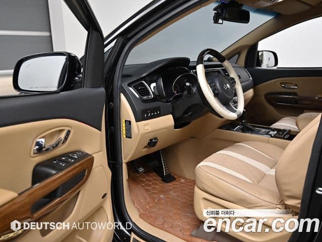 Kia All New Carnival President, 2016 11