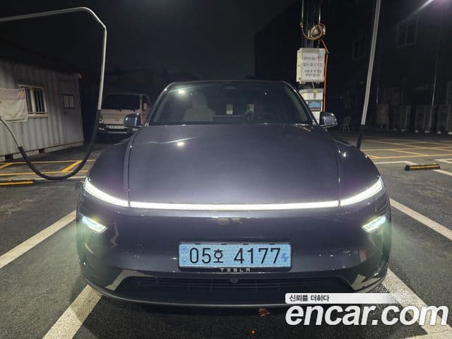 Tesla модель Y, 2025 1