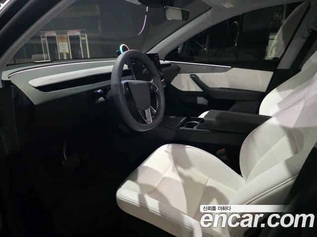 Tesla модель Y, 2025 7