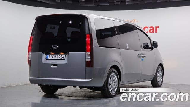 Hyundai Staria Modern, 2023 2