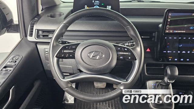Hyundai Staria Modern, 2023 13
