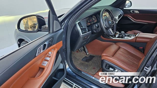 BMW X7 (G07) xDrive 40i M Sport 6인승, 2021 11