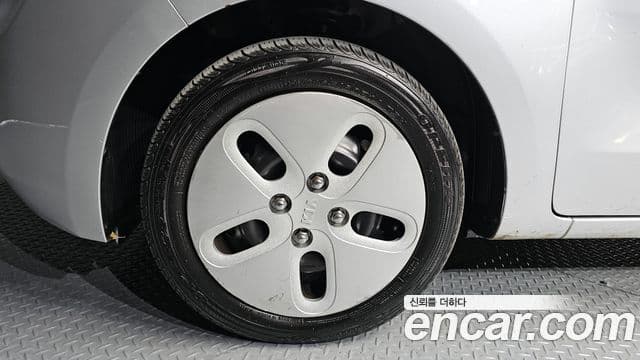 Kia The / новый New Ray люксовая версия, 2019 все фото