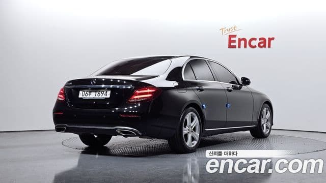 Mercedes-Benz E-класс W213 Avantgarde, 2017 2