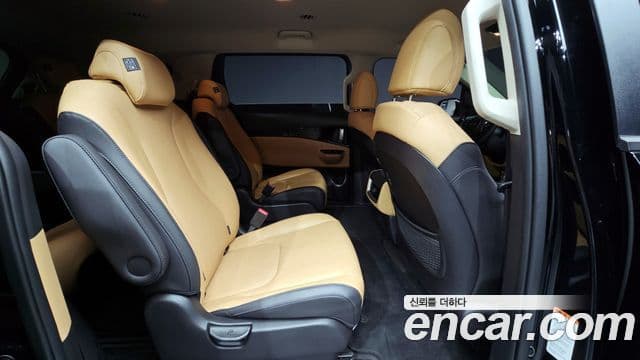 Kia Carnival 4세대 Prestige, 2022 11