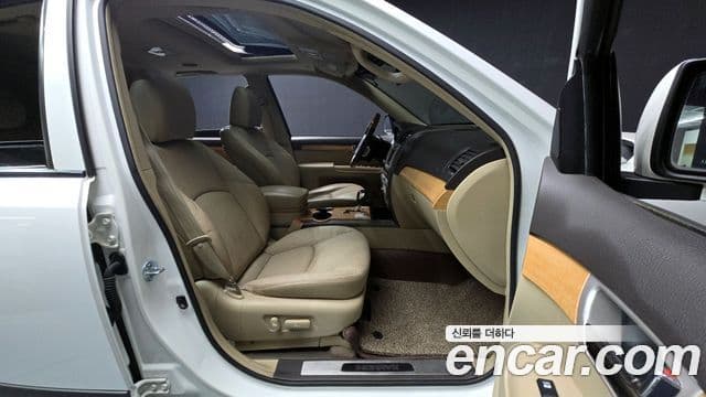 Kia Mohave 4WD KV300, 2012 11