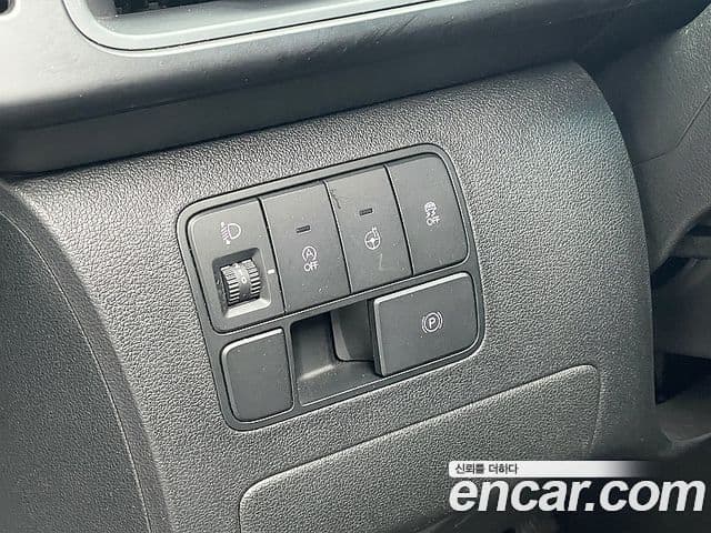 Hyundai Staria Modern, 2023 13