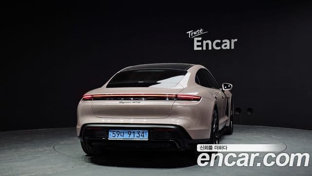 Porsche 타이칸 GTS, 2024 4