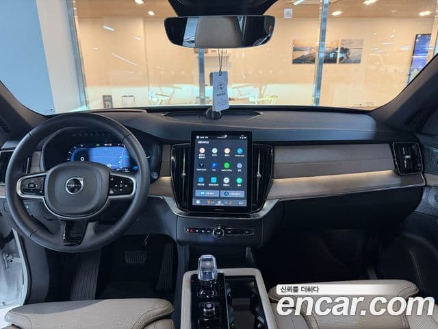 Volvo XC90 2세대 T8 Ultra Bright гибрид, 2025 7